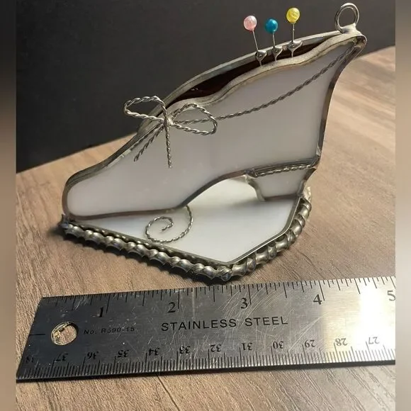 Vintage Stained Glass Standing Shoe Paperweight Ornament White EUC - Picture 7 of 9